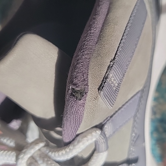 Air Jordan 11 Retro Low - Picture 6 of 9